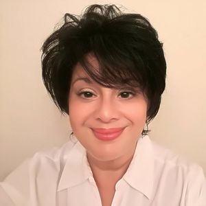 Meet your Posher, Antoinette